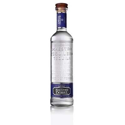 Maestro Dobel Silver Tequila 40% ABV 70cl 100% Blue Agave Premium Tequila Smooth Citrus, Pepper & Herbal Notes Premium Silver Tequila for Margaritas & Cocktails Maestro Dobel Silver Tequila 40% ABV 70cl 100% Blue Agave Premium Tequila Smooth Citrus, Pepper & Herbal Notes Premium Silver Tequila for Margaritas & Cocktails