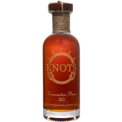Veteran Knots Knots 9yr XO charred bourbon cask aged Venezuelan Rum 70cl Veteran Knots Knots 9yr XO charred bourbon cask aged Venezuelan Rum 70cl