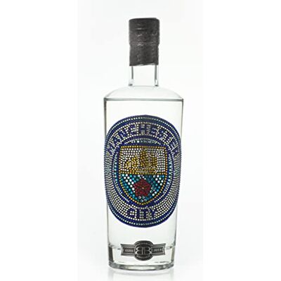 Bohemian Brands Manchester City Vodka Gift for Men & Woman, Official Manchester City FC Crystal Edition Alcohol, Great Birthday Present, Premium Alcohol by – 70 cl Bohemian Brands Manchester City Vodka Gift for Men & Woman, Official Manchester City FC Crystal Edition Alcohol, Great Birthday Present, Premium Alcohol by – 70 cl
