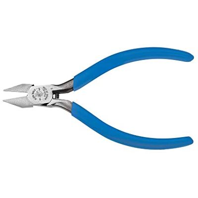 KLEIN TOOLS D244-5C Pliers, Diagonal Cutting Electronics Pliers with Pointed Nose, Narrow Jaw and Hinge, 5-Inch KLEIN TOOLS D244-5C Pliers, Diagonal Cutting Electronics Pliers with Pointed Nose, Narrow Jaw and Hinge, 5-Inch