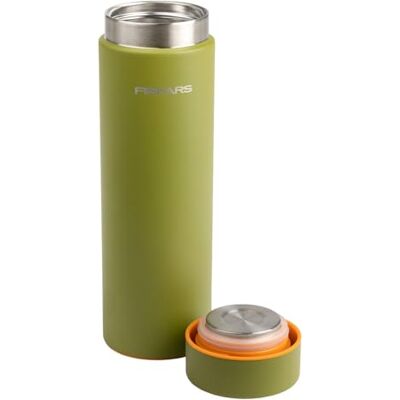 Fiskars On-the-go 1078760 Insulated Flask, 0.5 L, Leak-Proof and BPA-Free Drinking Bottle for Hot and Cold Drinks, Compact Design for Garden and Outdoor, Height 22 cm, Stainless Steel, Green Fiskars On-the-go 1078760 Insulated Flask, 0.5 L, Leak-Proof and BPA-Free Drinking Bottle for Hot and Cold Drinks, Compact Design for Garden and Outdoor, Height 22 cm, Stainless Steel, Green