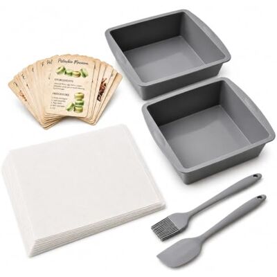 Zuckset 2 Square Silicone Cake Moulds, 19.5 cm, Grey, with Baking Accessories Flexible non-stick silicone; 20 baking paper sheets, spatula, oil brush and 36 recipe cards; for brownies, bread and cakes Zuckset 2 Square Silicone Cake Moulds, 19.5 cm, Grey, with Baking Accessories Flexible non-stick silicone; 20 baking paper sheets, spatula, oil brush and 36 recipe cards; for brownies, bread and cakes