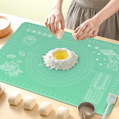 ULTRAKENO Silicone Pastry Mat 70x50 cm Extra Thick Non Stick Baking Mat with Measurements and Edge Heightening, Food Grade Silicone Rolling Dough Board for Pastry, Bread, Cookies, Pizza, Fondant, Pasta Green ULTRAKENO Silicone Pastry Mat 70x50 cm Extra Thick Non Stick Baking Mat with Measurements and Edge Heightening, Food Grade Silicone Rolling Dough Board for Pastry, Bread, Cookies, Pizza, Fondant, Pasta Green