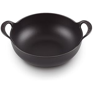 LE CREUSET Enamelled Cast Iron Balti Dish, 24 cm, Matte Black, 20142240000460 LE CREUSET Enamelled Cast Iron Balti Dish, 24 cm, Matte Black, 20142240000460