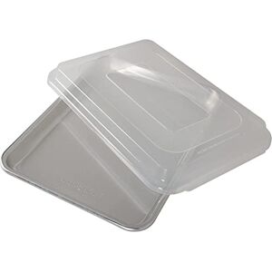 Nordic Ware Naturals Baker's Quarter Sheet with Lid, Aluminium Baking Tray, Premium Bakeware To Bake and Reheat Small Meals, Made in the USA, Silver Nordic Ware Naturals Baker's Quarter Sheet with Lid, Aluminium Baking Tray, Premium Bakeware To Bake and Reheat Small Meals, Made in the USA, Silver