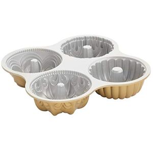 Nordic Ware Bundt Quartet 9-Cup Bundt Pan, Original Cast Aluminium Bundt Tin, Bundt Cake Tin with Multiple Designs, Cake Mould Made in the USA, Colour: Gold Nordic Ware Bundt Quartet 9-Cup Bundt Pan, Original Cast Aluminium Bundt Tin, Bundt Cake Tin with Multiple Designs, Cake Mould Made in the USA, Colour: Gold