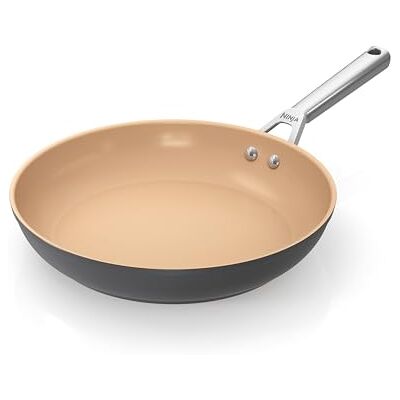 Ninja Extended Life 28cm Ceramic Frying Pan, Non-Stick (No PFAS, PFOA, Lead or Cadmium), Induction Compatible, Oven Safe Up to 285°C, Terracotta and Grey, CW90028EUI Ninja Extended Life 28cm Ceramic Frying Pan, Non-Stick (No PFAS, PFOA, Lead or Cadmium), Induction Compatible, Oven Safe Up to 285°C, Terracotta and Grey, CW90028EUI