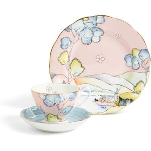 Royal Albert 1072628 TeaSet, Fine Bone China, 100 Years Teacup Saucer, Plate Royal Albert 1072628 TeaSet, Fine Bone China, 100 Years Teacup Saucer, Plate