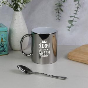eBuyGB Engraved 2004 This Queen was Born Metallic Silver Coffee Mug, 21st Milestone Birthday Gift for Women, Twenty-First Gift for Her, 350 ml eBuyGB Engraved 2004 This Queen was Born Metallic Silver Coffee Mug, 21st Milestone Birthday Gift for Women, Twenty-First Gift for Her, 350 ml