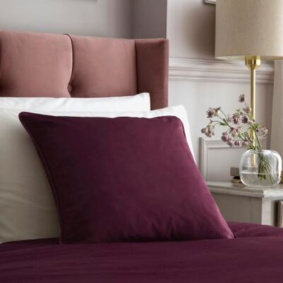 SOIREE Melanie Berry Cushion Cover, 43 x 43cm, Polyester, Piping Trim SOIREE Melanie Berry Cushion Cover, 43 x 43cm, Polyester, Piping Trim