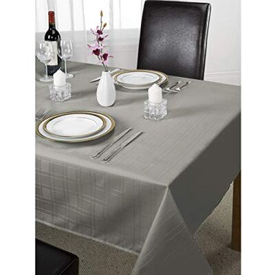 Emma Barclay Chequers Jacquard Table Cloth in Silver 60x84 (152x213cm) Emma Barclay Chequers Jacquard Table Cloth in Silver 60x84 (152x213cm)