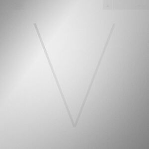 V V