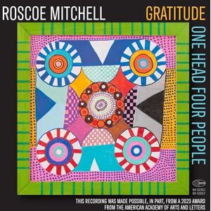 Avant ONE HEAD FOUR PEOPLE Avant ONE HEAD FOUR PEOPLE