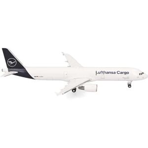 Herpa Model Airplane Lufthansa Cargo Airbus A321P2F, miniature scale 1:500, collectible, airplane model without stand, metal Herpa Model Airplane Lufthansa Cargo Airbus A321P2F, miniature scale 1:500, collectible, airplane model without stand, metal