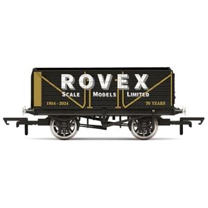 Hornby Wagons R60263 70th: Westwood, 7 Plank Wagon, 1954-2024 Train Toy, 00 Gauge Wagons & Freight for Train Set, Models for Adults 1:76 Scale Model Gift Hornby Wagons R60263 70th: Westwood, 7 Plank Wagon, 1954-2024 Train Toy, 00 Gauge Wagons & Freight for Train Set, Models for Adults 1:76 Scale Model Gift