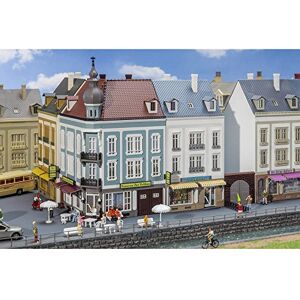 Faller 2 Town Houses Beethovenstraße Model Kit with 582 Individual Parts 202 x 118 x 200 mm I Model Railway Accessories H0 I Model Railway H0 Town Houses Faller 2 Town Houses Beethovenstraße Model Kit with 582 Individual Parts 202 x 118 x 200 mm I Model Railway Accessories H0 I Model Railway H0 Town Houses