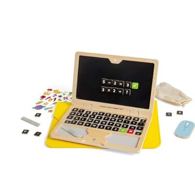 Bigjigs Toys Tech Set, 95 Piece Wooden Laptop Toy with Blackboard Screen Pretend Play Set & Accessories for Toddlers & Children, Preschool Early Learning Activity, Educational Gift, Age 3+ Bigjigs Toys Tech Set, 95 Piece Wooden Laptop Toy with Blackboard Screen Pretend Play Set & Accessories for Toddlers & Children, Preschool Early Learning Activity, Educational Gift, Age 3+
