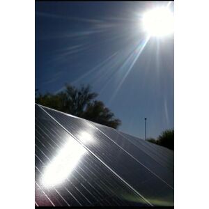 Magee, Steven Complete Solar Photovoltaics for Residential, Commercial, and Utility Systems Magee, Steven Complete Solar Photovoltaics for Residential, Commercial, and Utility Systems