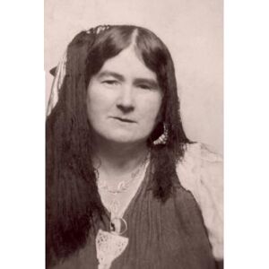 Akiba-Egry, Marie-Claude Bellara: Cuisine et transmission de nos grands-mères juives d?Algérie Akiba-Egry, Marie-Claude Bellara: Cuisine et transmission de nos grands-mères juives d?Algérie