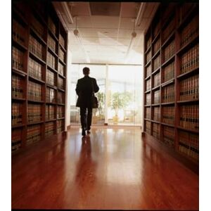 McGee, Holly MAGGIE MAY, PRIVATE DETECTIVE: THE CASE OF THE ANTIQUE LOCKET McGee, Holly MAGGIE MAY, PRIVATE DETECTIVE: THE CASE OF THE ANTIQUE LOCKET