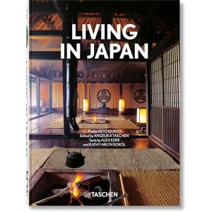 Kerr, Alex Living in Japan (English, German, French) (45th Edition) Kerr, Alex Living in Japan (English, German, French) (45th Edition)