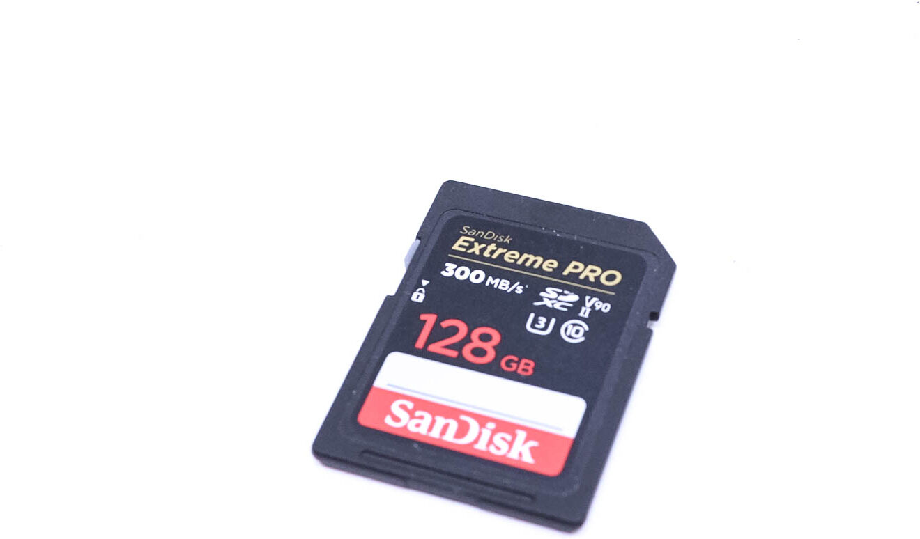 Used SanDisk 128GB Extreme Pro 300 MB/s UHS-II SDXC