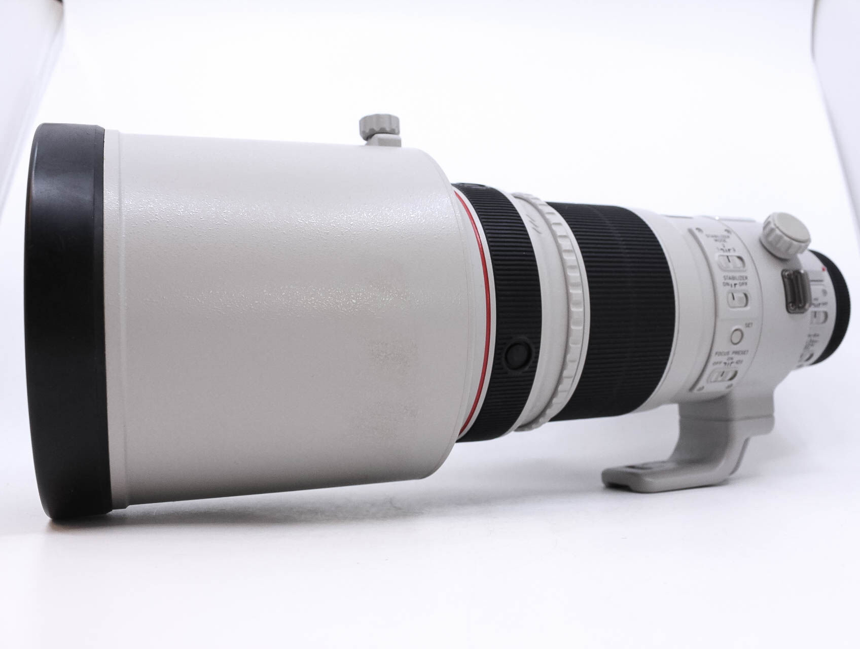 Used Canon EF 300mm f/2.8 L IS II USM