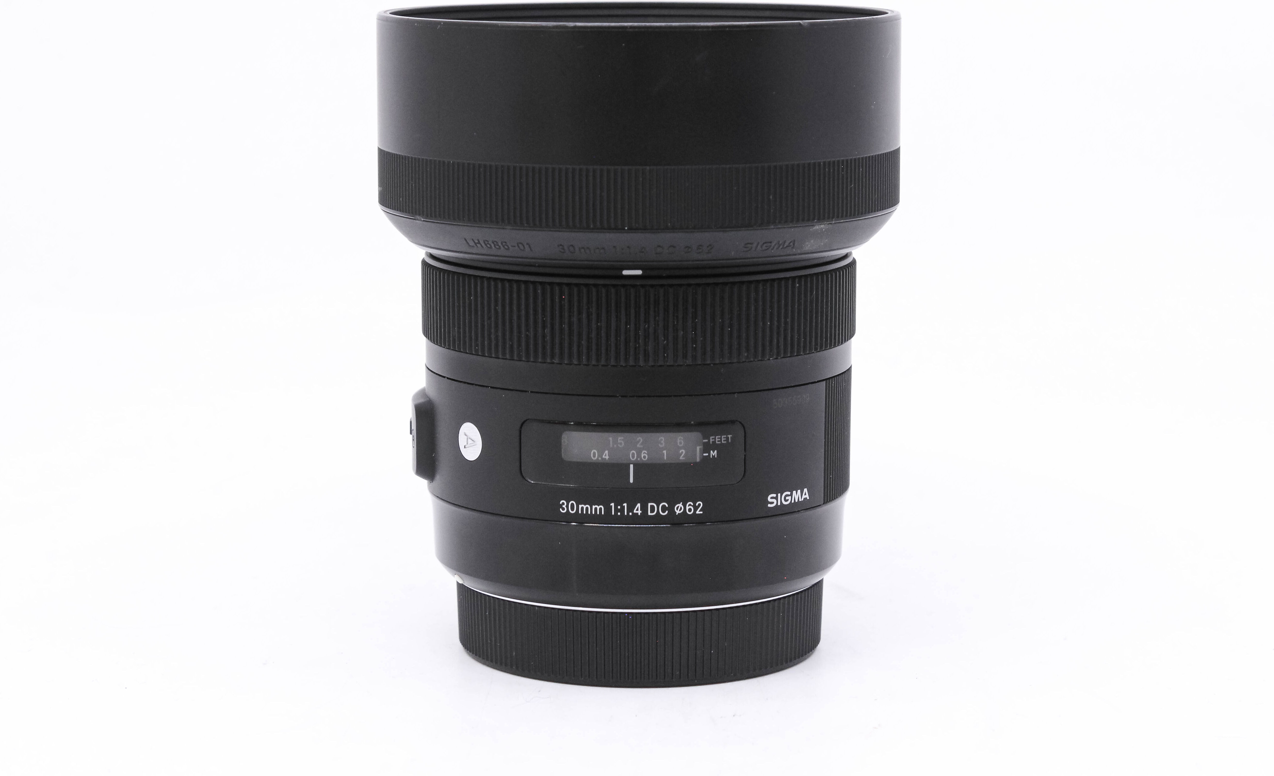 Used Sigma 30mm f/1.4 DC HSM ART - Canon EF-S Fit