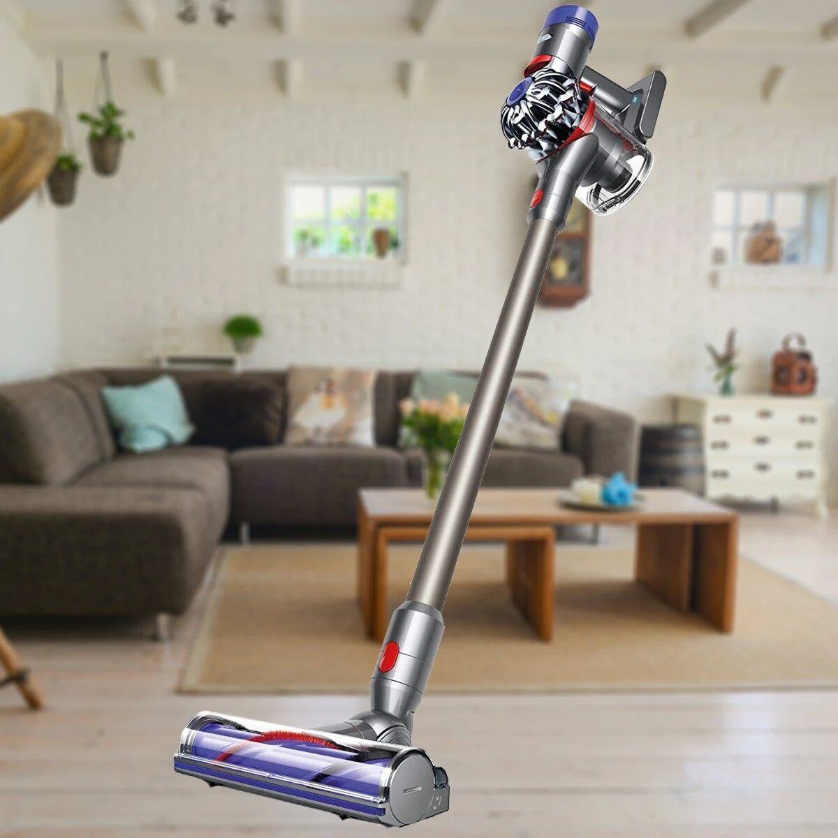 DailySale Dyson V8 Cordless Stick Vacuum Cleaner (Refurbished)