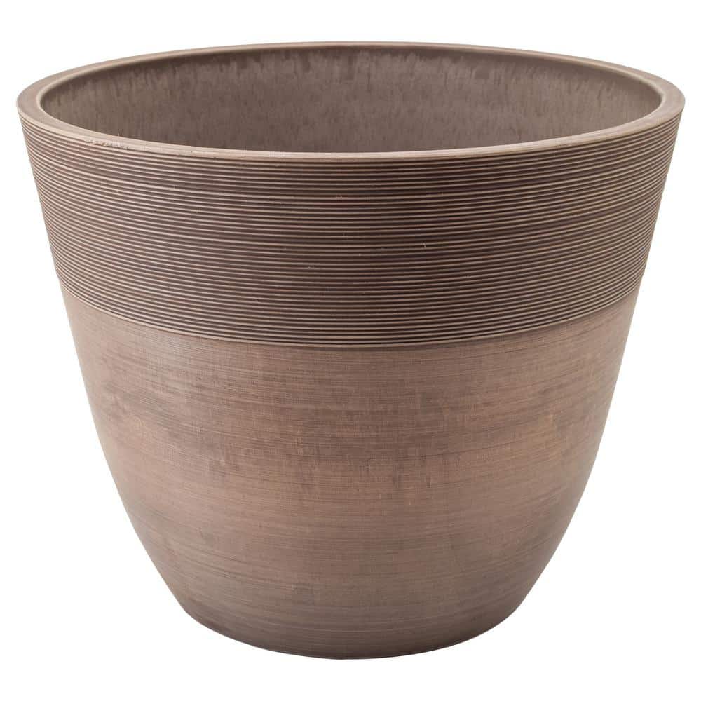 Arcadia Garden Products Etched 15.75 in. x 13 in. Taupe Composite PSW Pot