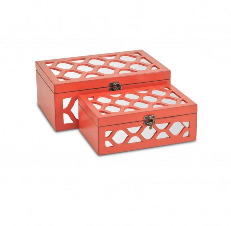 HomeRoots Coral Quatrefoil Mirror Jewelry Storage Boxes