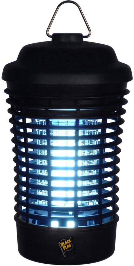 Black Flag 4500-Volt 15-Watt Bug Zapper Insect Killer, Includes Lure