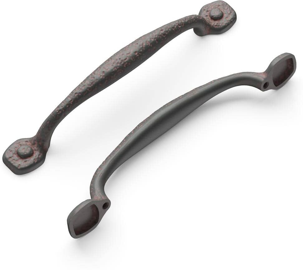 HICKORY HARDWARE Refined Rustic 8 in. Center-to-Center Rustic Iron Appliance Pull