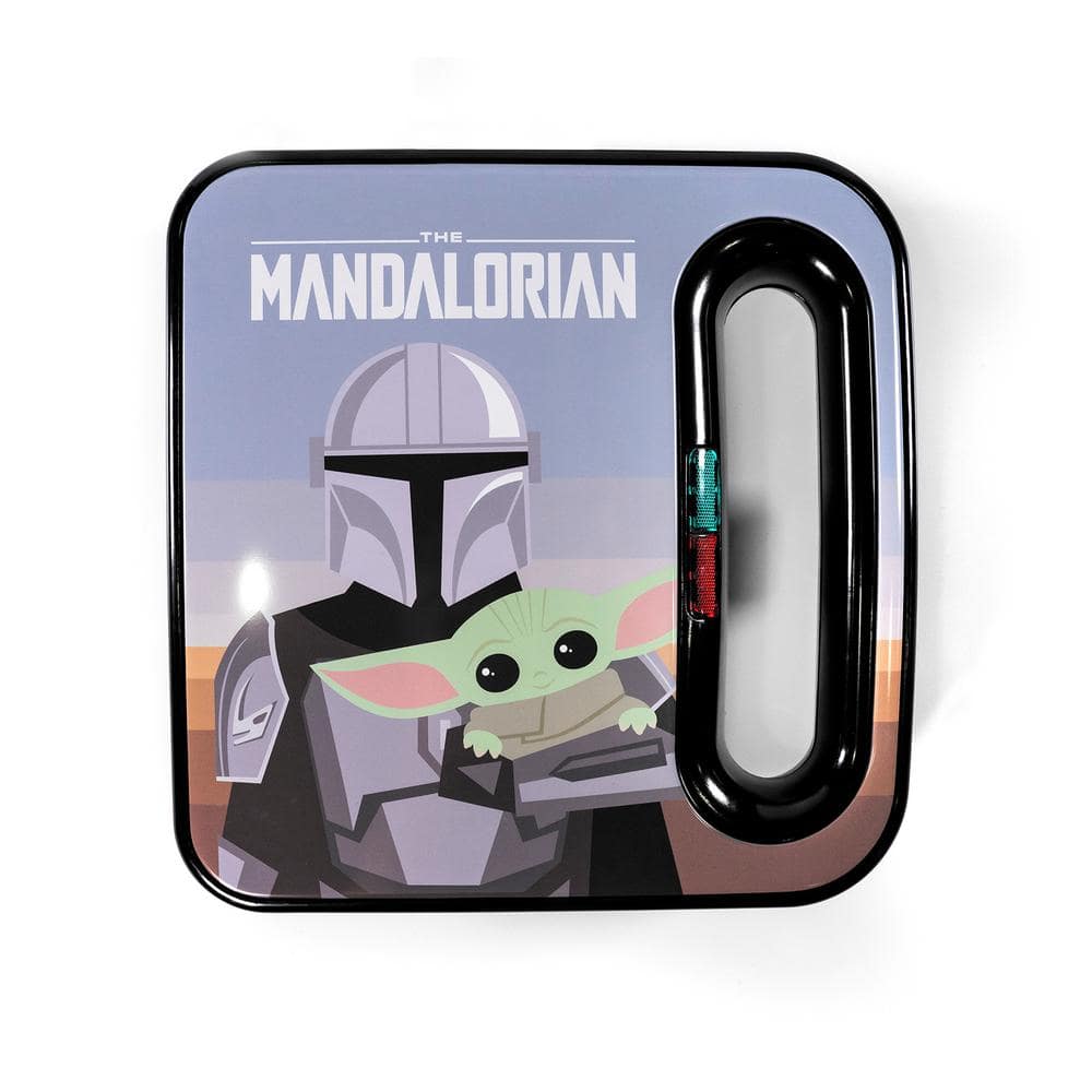 Uncanny Brands Black Star Wars 'The Mandalorian' Grilled Cheese Sandwich Maker
