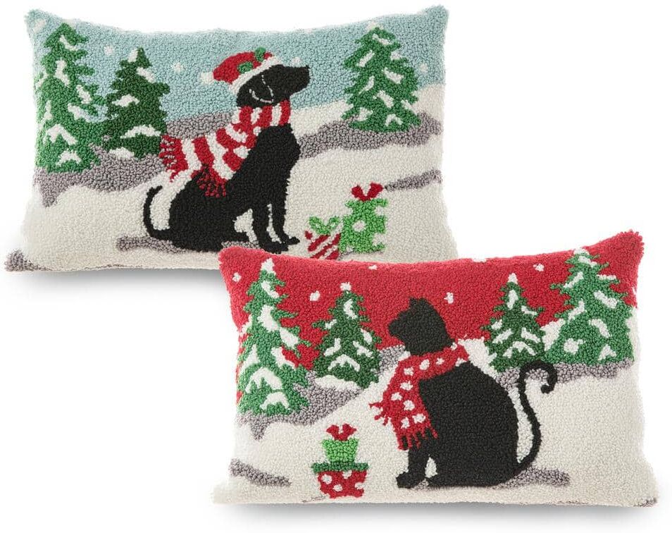 Glitzhome 18 in. W x 12 in. H Hooked Christmas Cat and Dog Pillow (Set of 2)