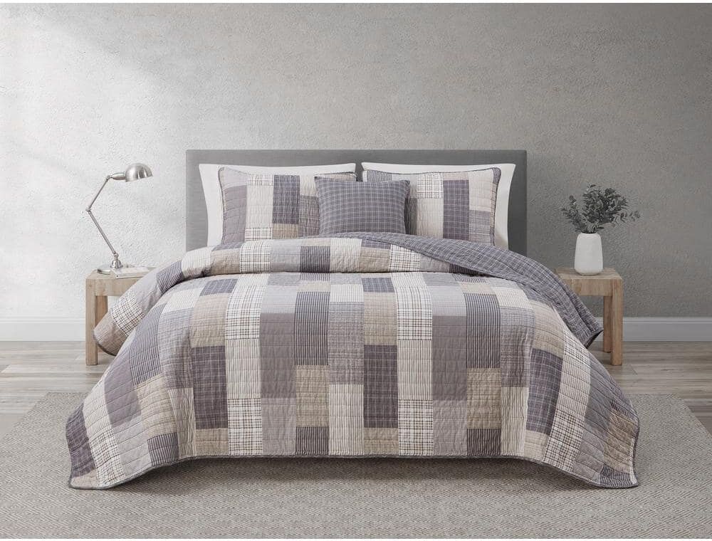 HOME RETREAT Lakeshore Plaid Grey Soft Cotton 3 Piece Quilt Set - King