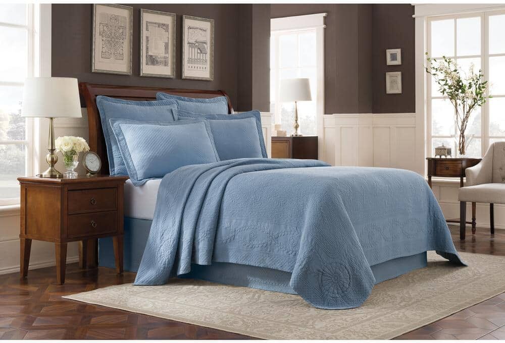 Royal Heritage Home Williamsburg Abby Blue Solid Twin Coverlet