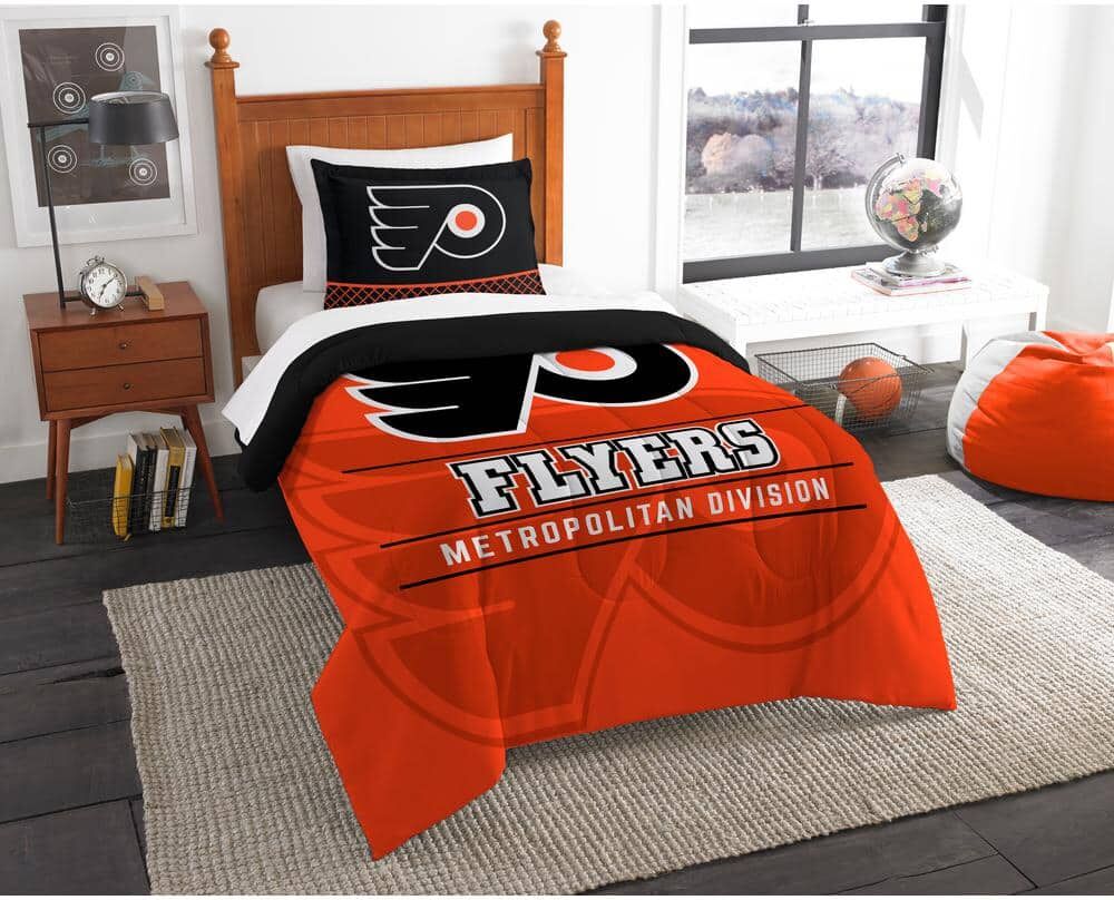 THE NORTHWEST GROUP Flyers Draft 2-Piece Multi-Color Polyester Twin Comforter Set