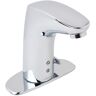 Symmons Ultra-Sense Battery Powered Single Hole Touchless Bathroom Faucet with 4 in. Deck Plate in Chrome