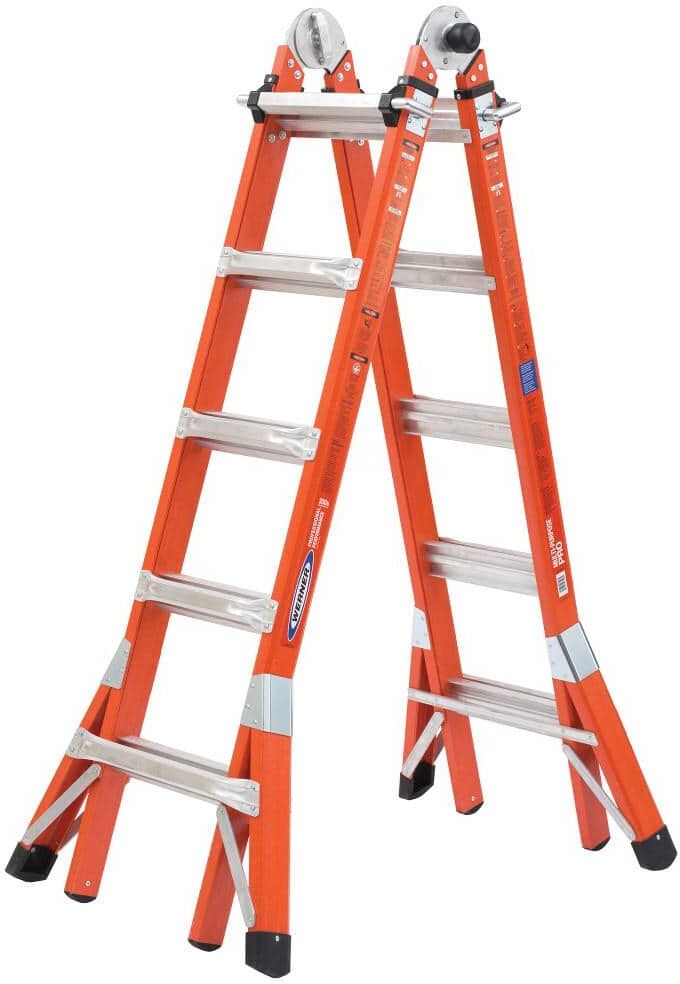 Werner 22 ft. Reach Height Multi-Purpose Fiberglass PRO Ladder with 300 lbs. Load Capacity Type IA