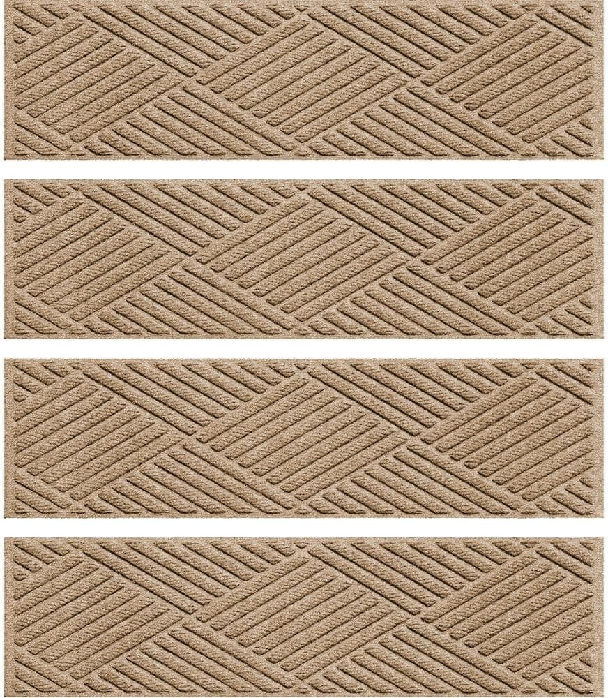 Bungalow Flooring Waterhog Diamonds 8.5 in. x 30 in. PET Polyester Indoor Outdoor Stair Tread Cover (Set of 4) Camel