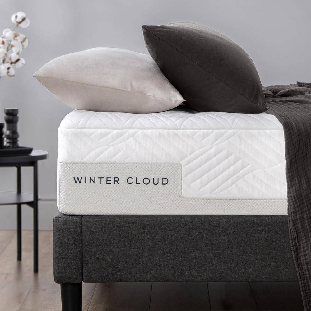 Zinus Winter Cloud 12 Inch Plush Smooth Top Twin Memory Foam Mattress, Made in USA