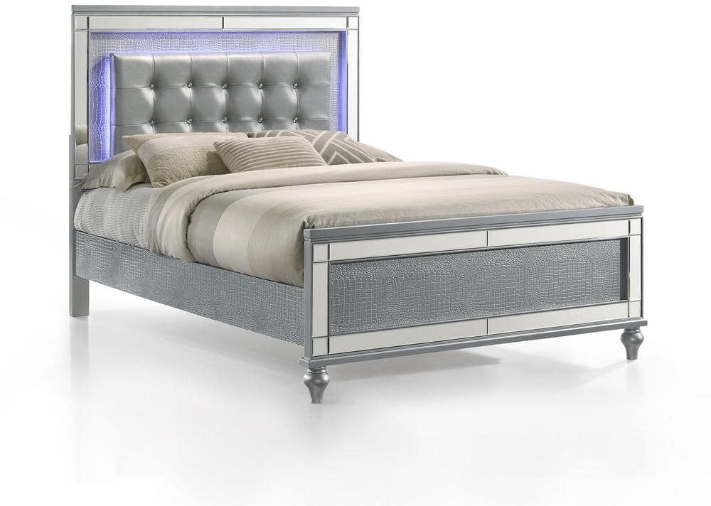 NEW CLASSIC HOME FURNISHINGS New Classic Furniture Valentino Silver Wood Frame Full Panel Bed with Lighted Headboard