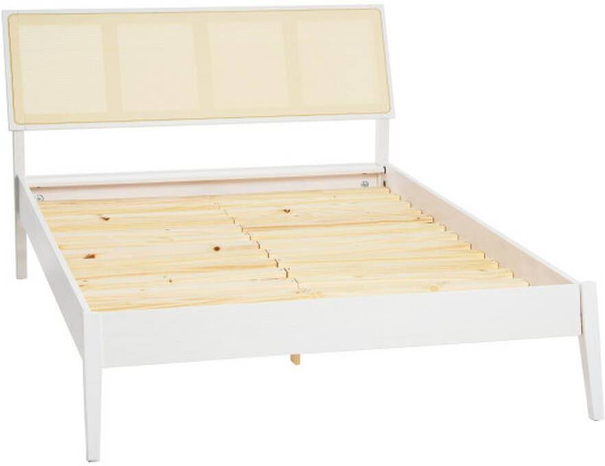 3R Studios Crawford White Wood Frame Queen Panel Bed with Solid Wood