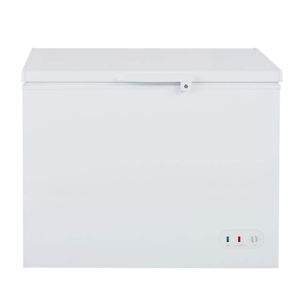 Maxx Cold 40.6 in. 9.6 cu. ft. Manual Defrost Chest Freezer with Locking Lid, Garage Ready, in White
