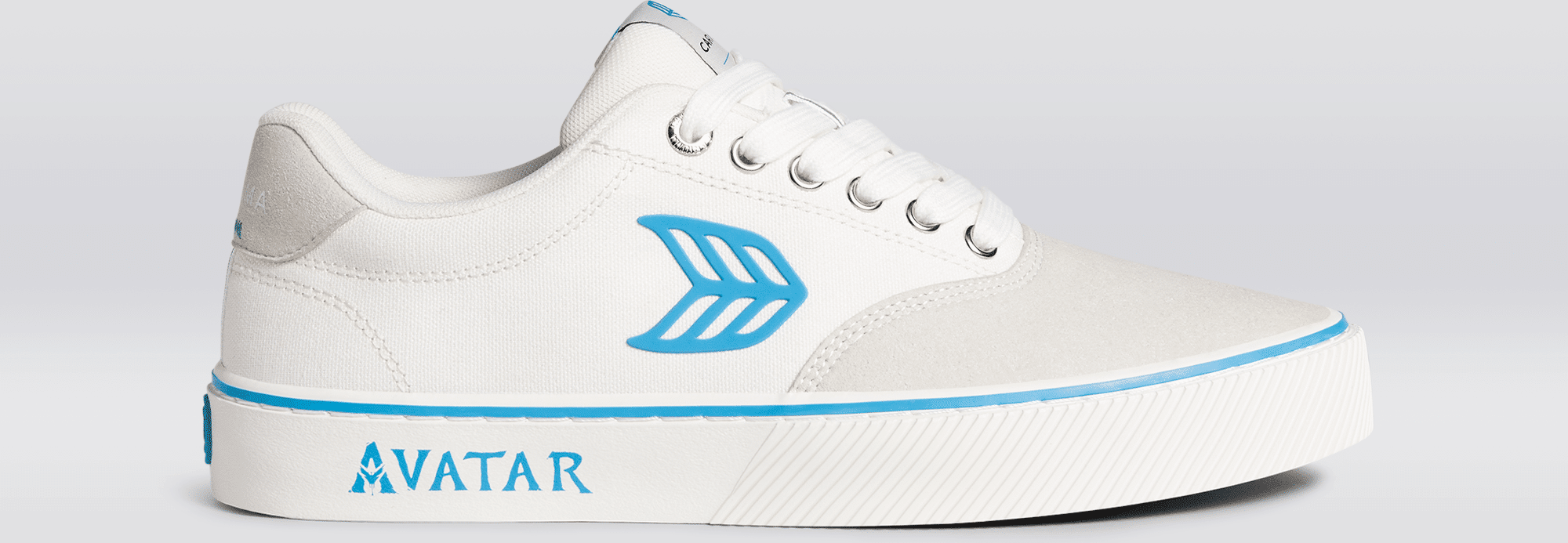 Cariuma NAIOCA PRO AVATAR Vintage White Suede Off-White Canvas Blue Logo Sneaker Women NAIOCA Pro AVATAR Off-White/Blue size:6