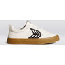 Cariuma CATIBA PRO Low Gum Vintage White Suede and Canvas Black Logo Sneaker Women Right Off-White Gum/Black size:7