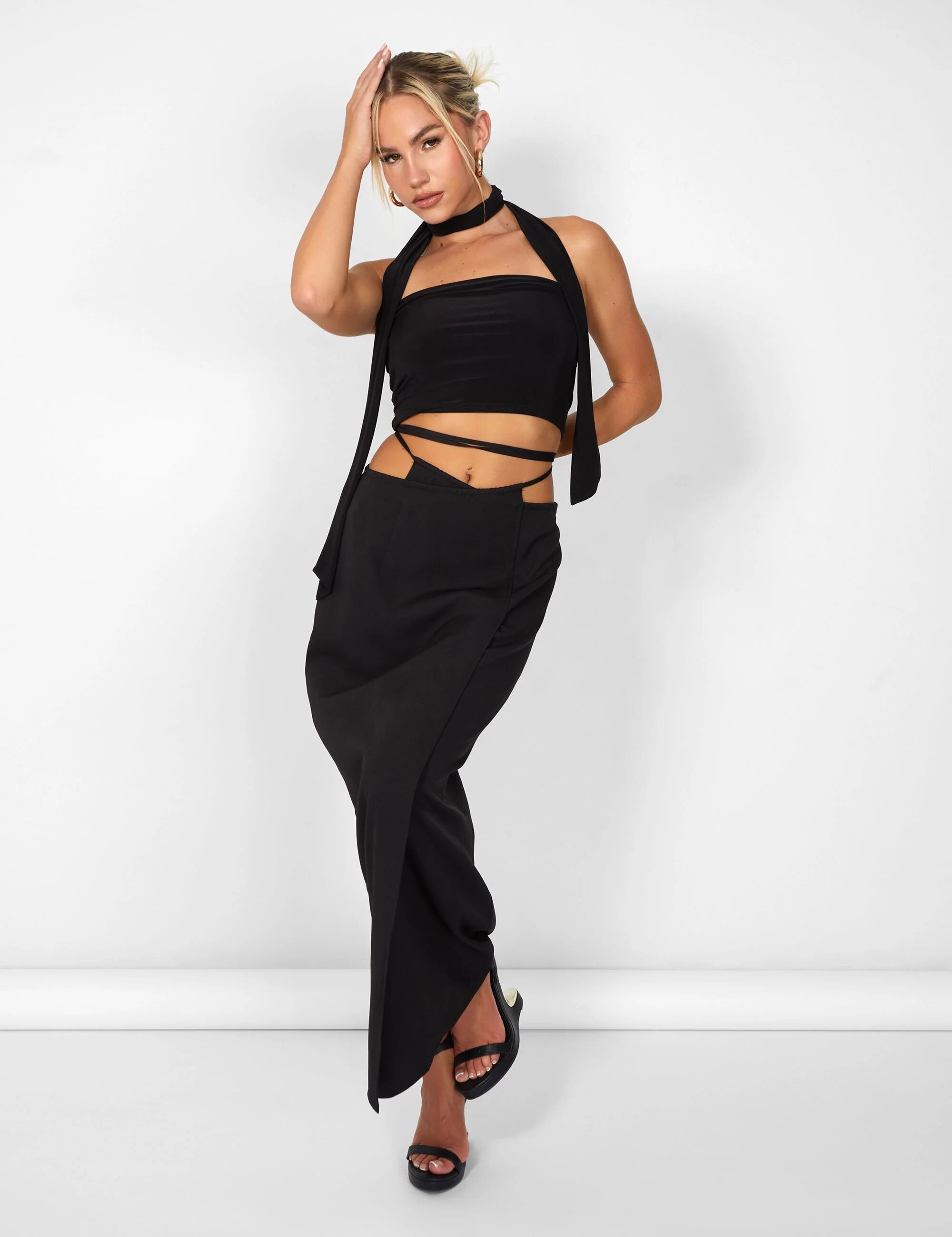 Public Desire US Kaiia Wrap Tie Side Maxi Skirt in Black - female - US 2 - Size: 7916279234691