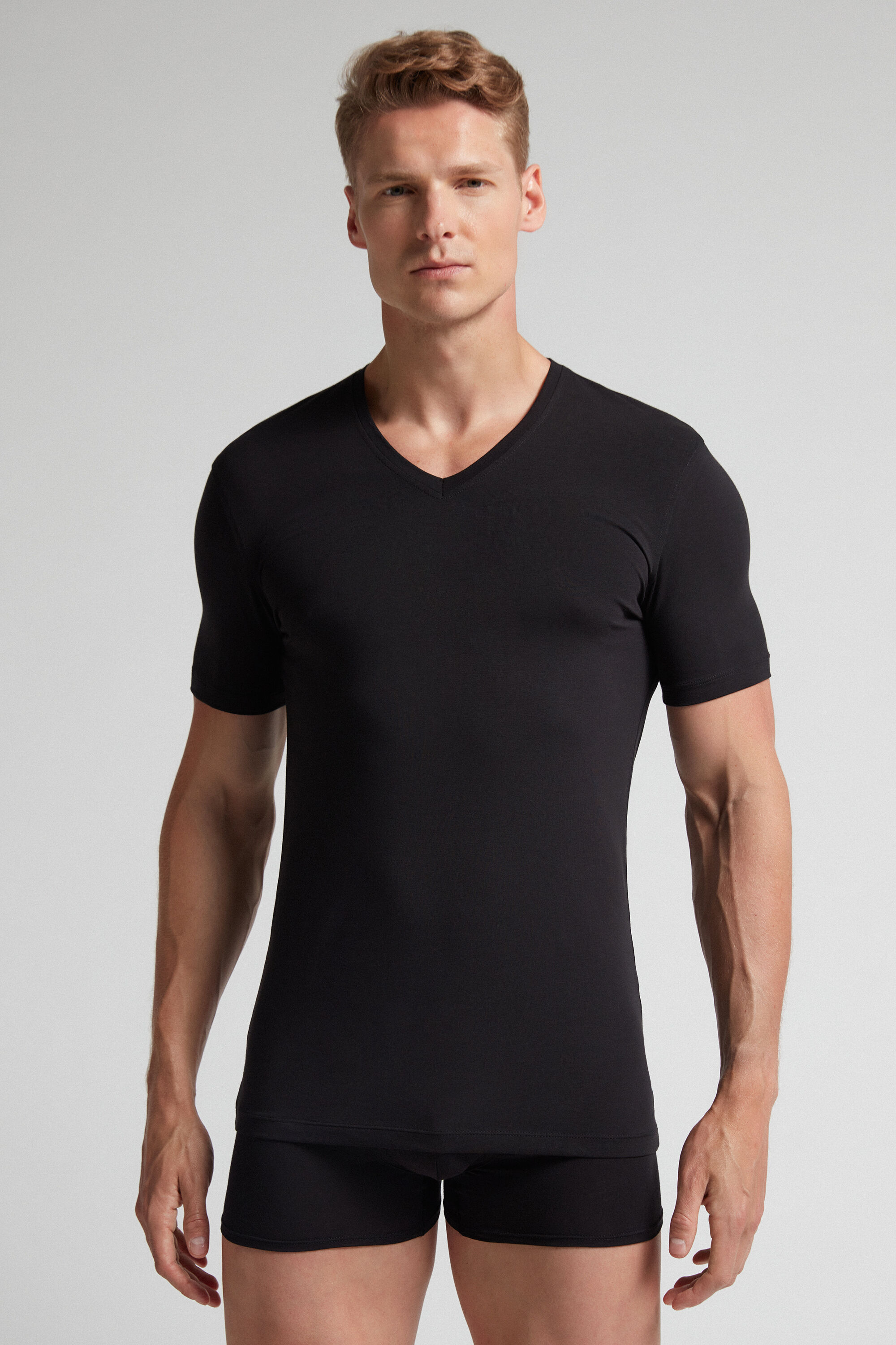 Intimissimi Stretch Superior Cotton V-Neck T-Shirt Man Black Size M