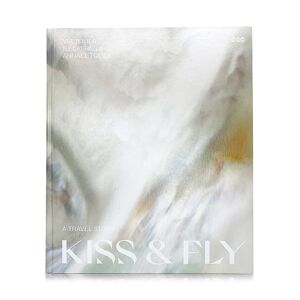 Studio 96 Publishing Kiss & Fly Photography Book - Silver    unisex  size: